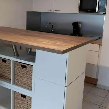 De 25m2 + Terrasse De 14m2+garage Privatif *